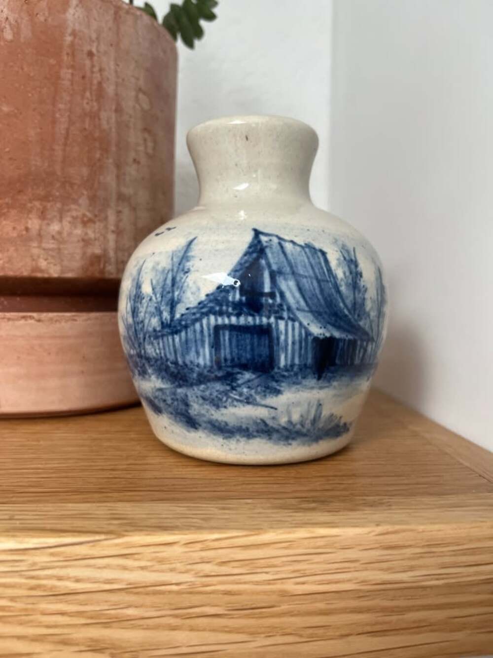 VTG Paul Storie Pottery Bud Vase Blue Country Barn Farm Rustic Decor Scene